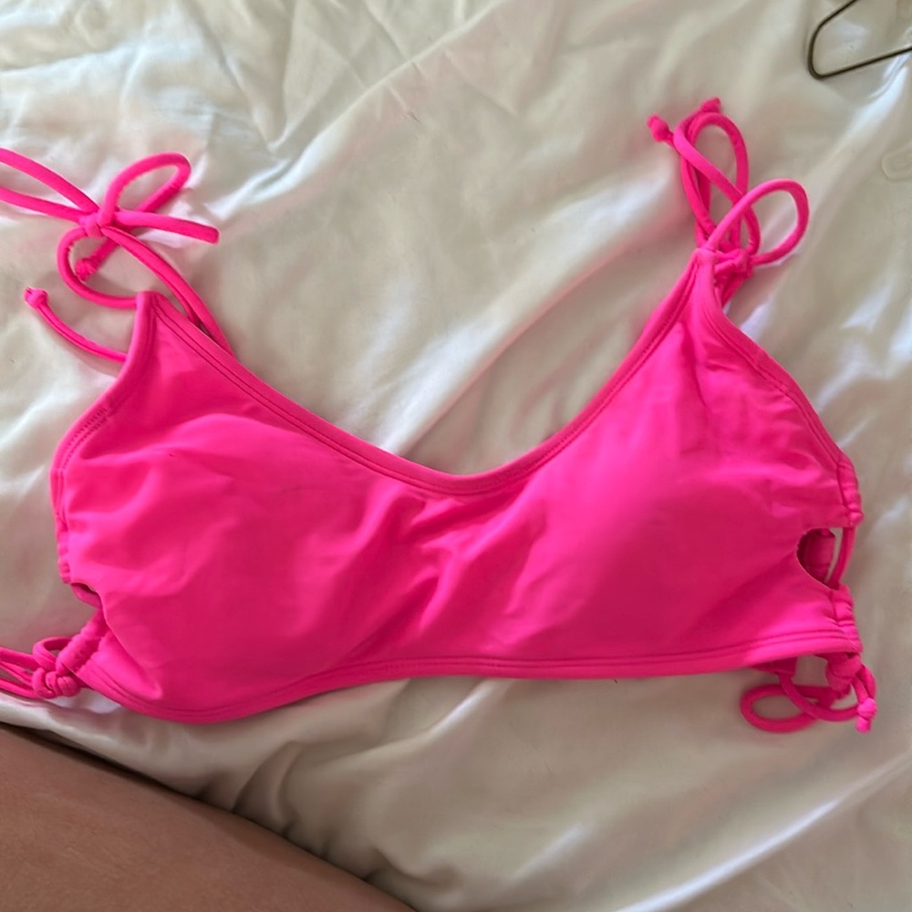 bikini top size medium